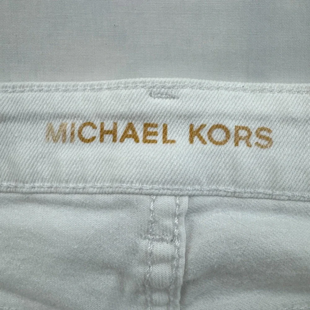 Michael Kors Bermuda Shorts Womens 8 White Denim Mid Rise Stretch Five Pockets